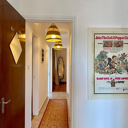 Liberty House - Central Two Bedroom Apartments Никосия Номер фото