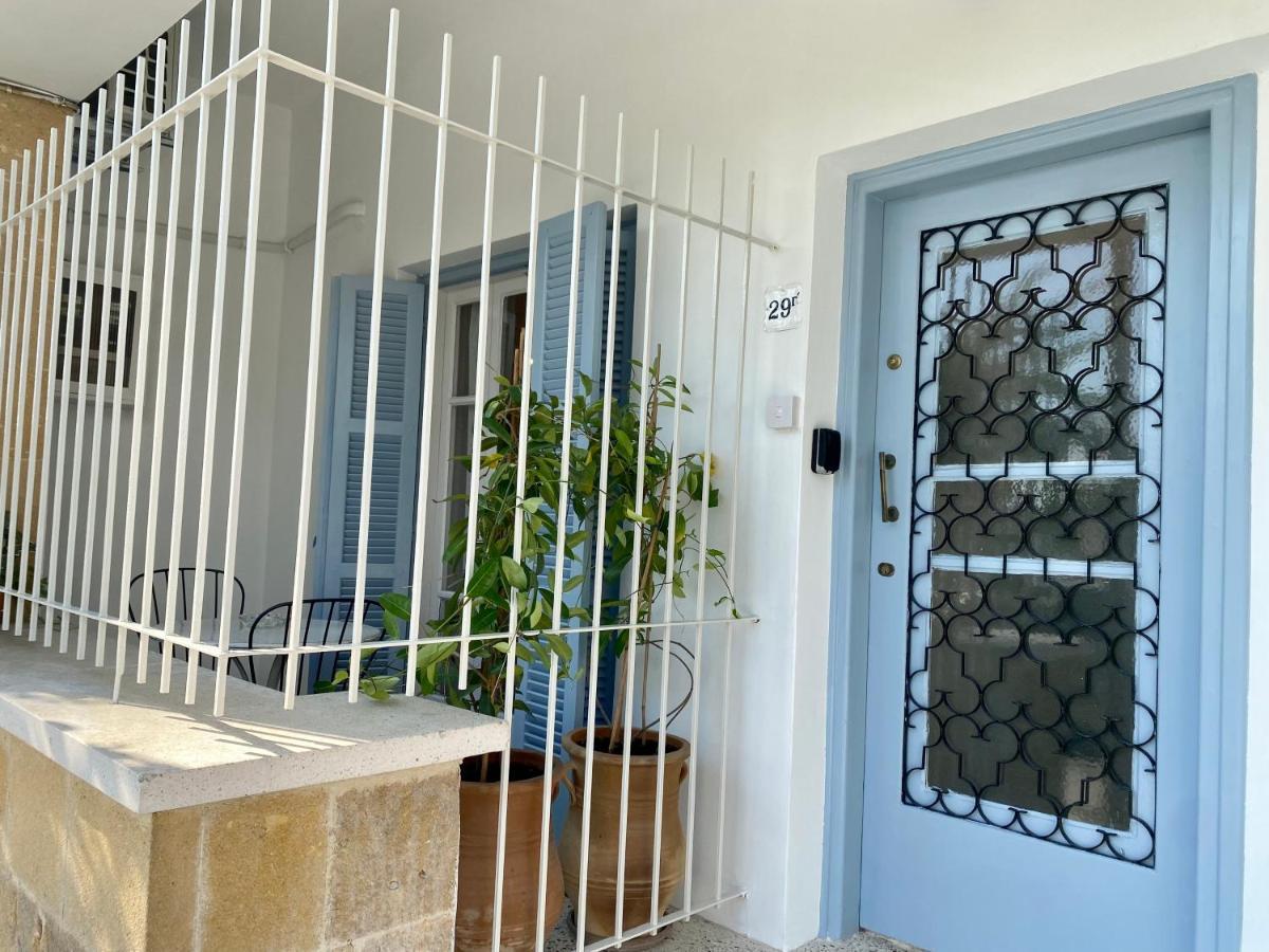 Liberty House - Central Two Bedroom Apartments Никосия Экстерьер фото