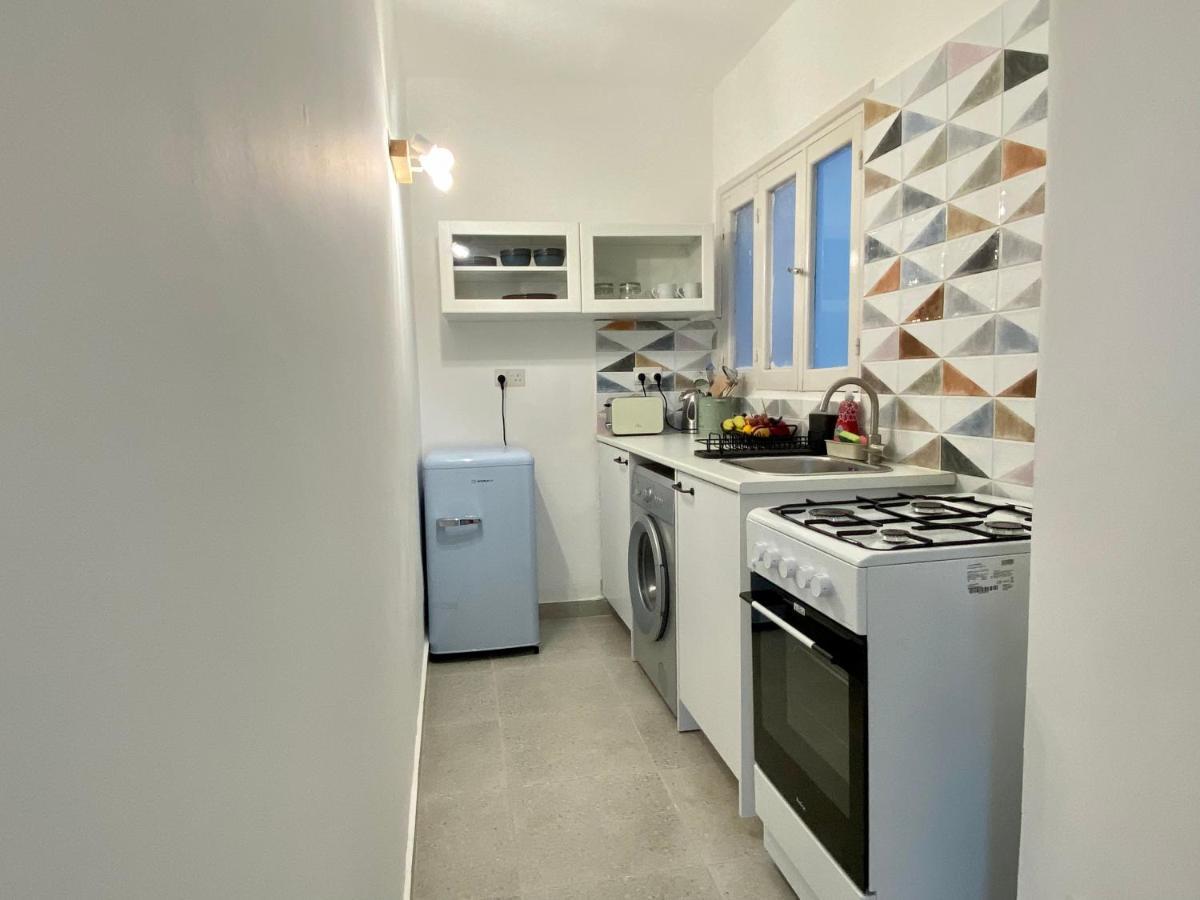 Liberty House - Central Two Bedroom Apartments Никосия Экстерьер фото