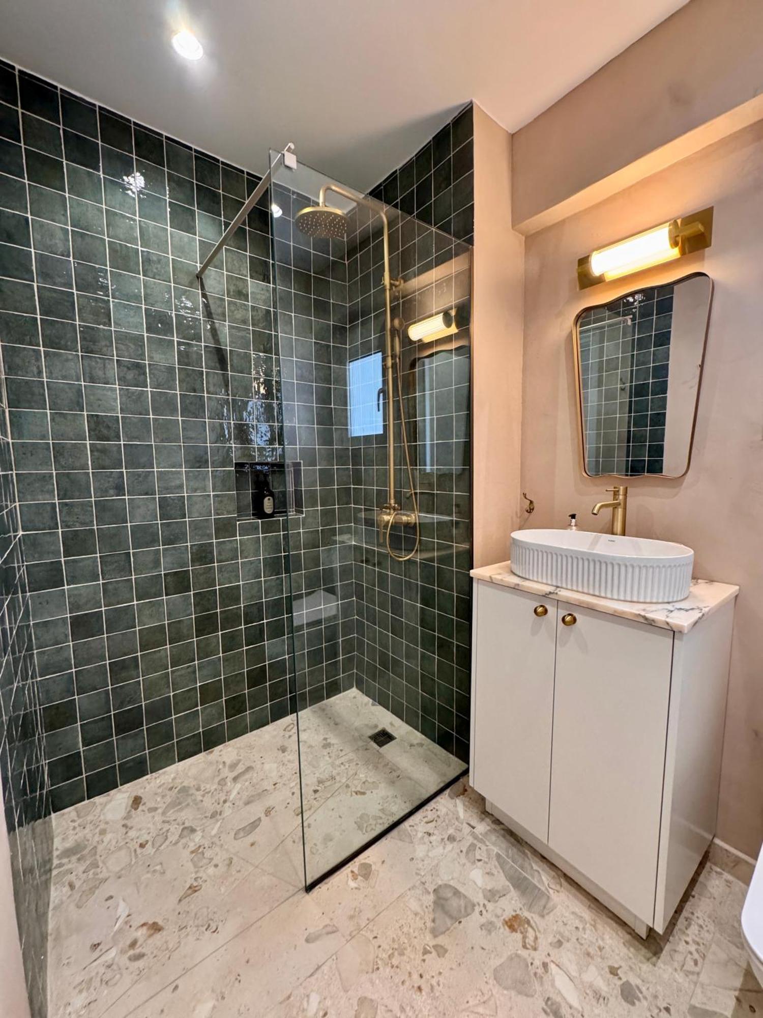 Liberty House - Central Two Bedroom Apartments Никосия Экстерьер фото